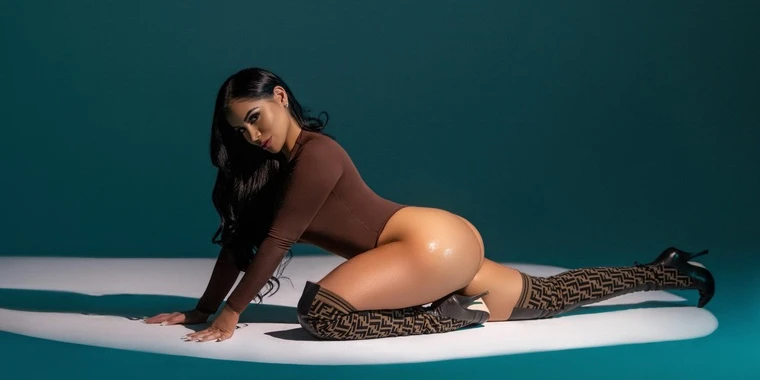creator header picture