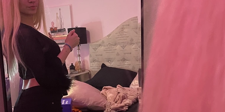 creator header picture