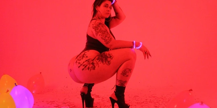 creator header picture