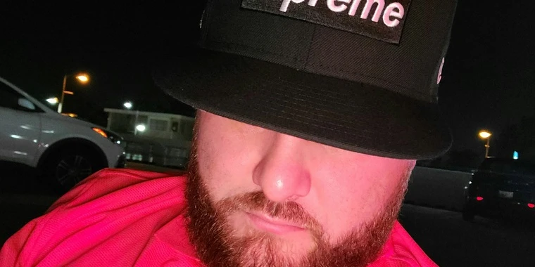 creator header picture