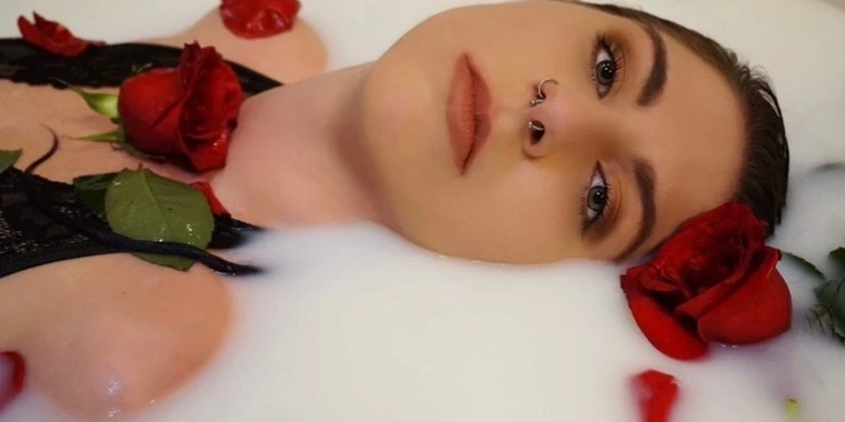 creator header picture