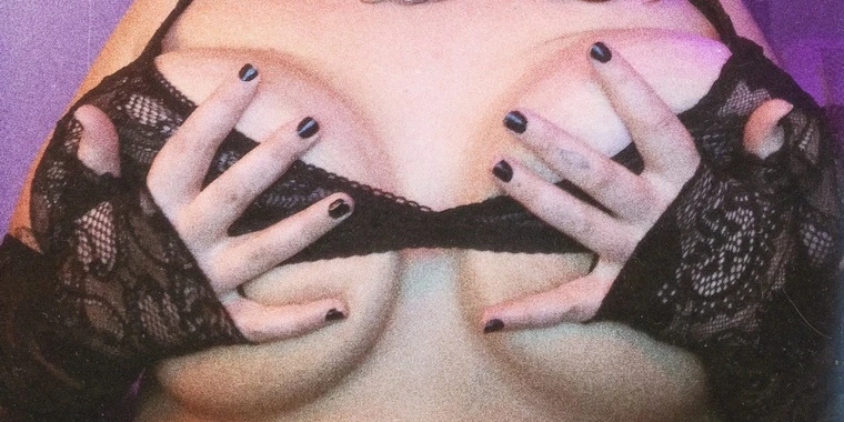creator header picture