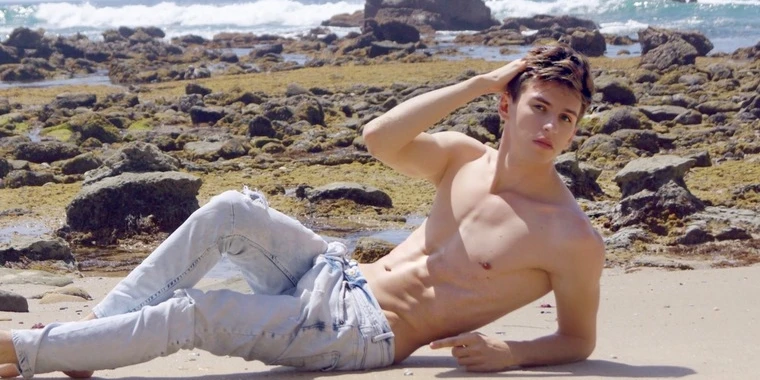 creator header picture