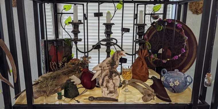 creator header picture