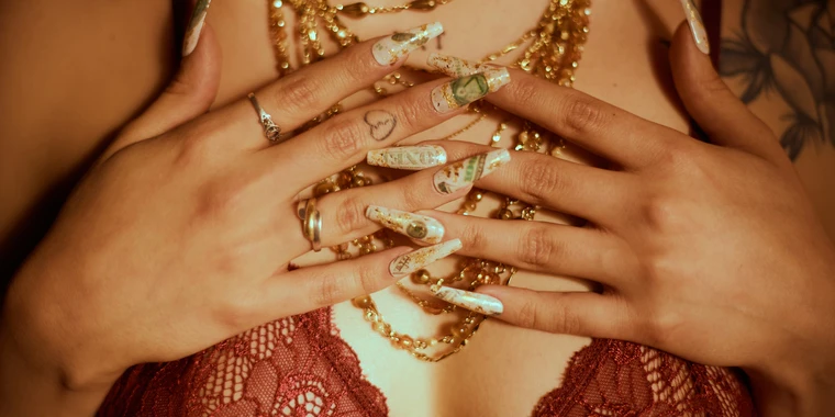 creator header picture