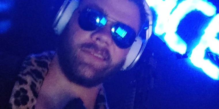 creator header picture