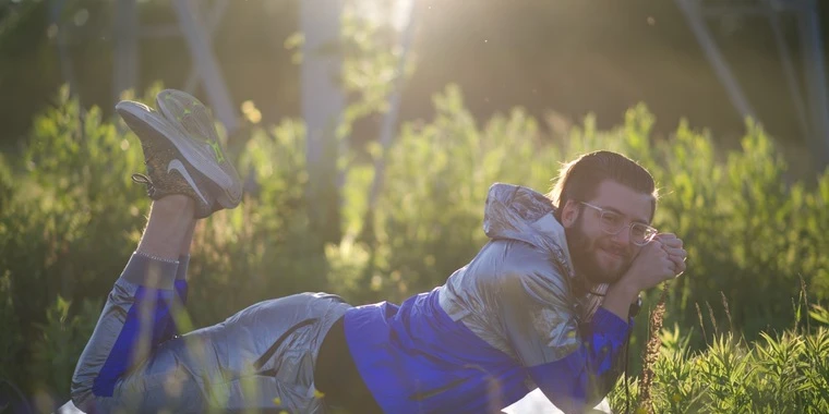 creator header picture