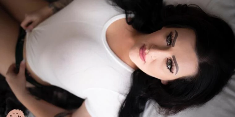 creator header picture