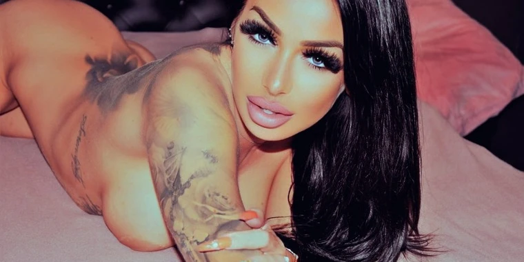 creator header picture