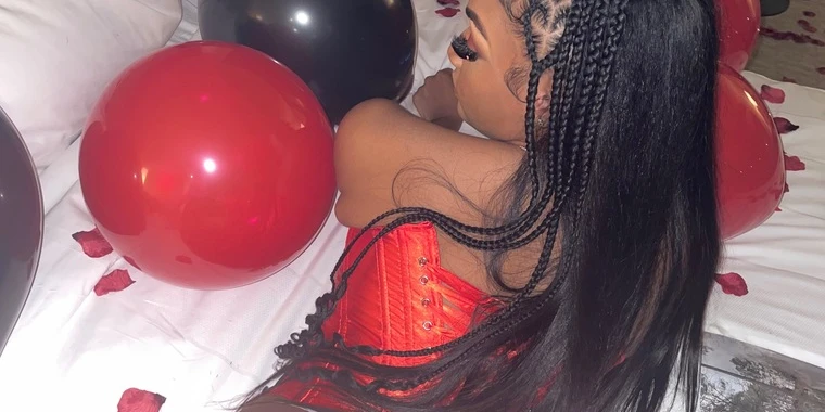 creator header picture