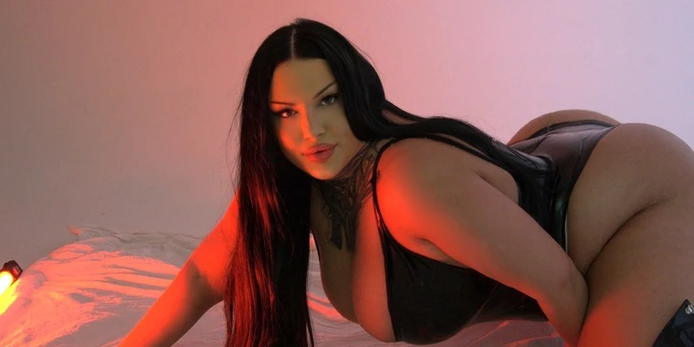 creator header picture