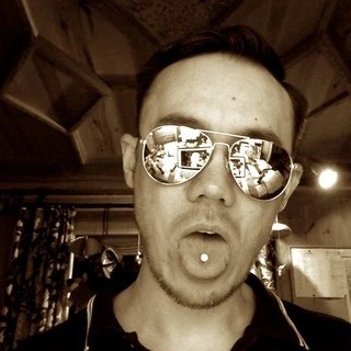 Aaron Bond
