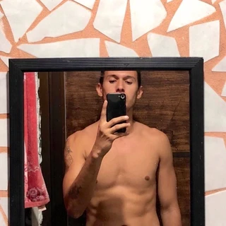 Adán Ernesto