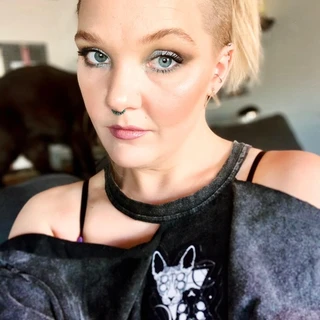 Anna Molly