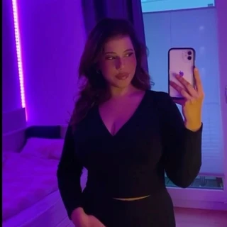 Adriana Castello 🍒💃🏻