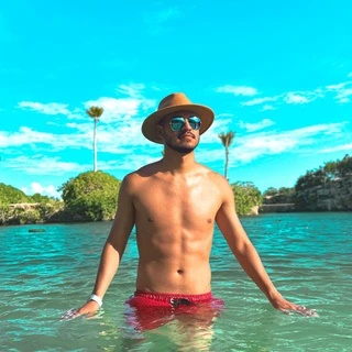 Adrian González