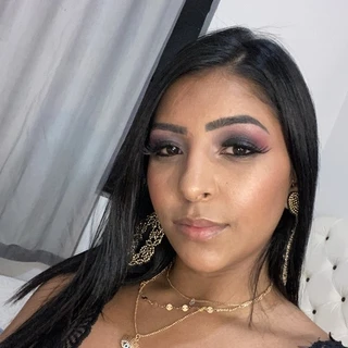 Adrielly Piva
