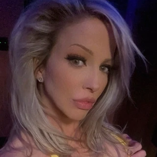 Adriennesteel