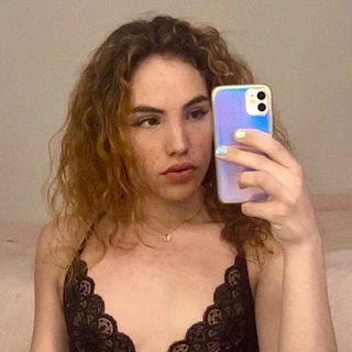 adriiana✨