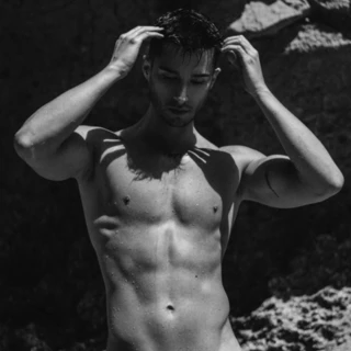 ADRIÁN S