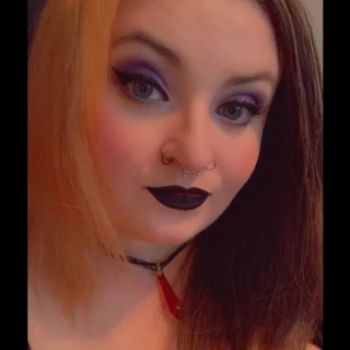 Adultgothgirl