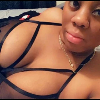 AdultMia
