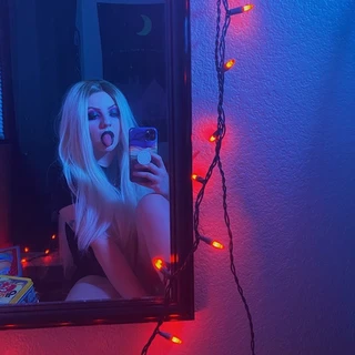 Goth Big Titty Little Saddy GF