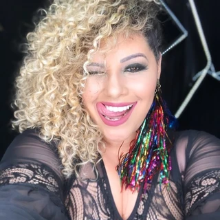 Aila Menezes