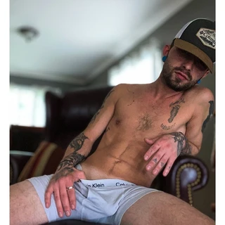 Alec John✌🏼