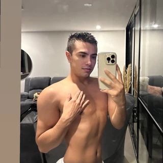 alejandro obando