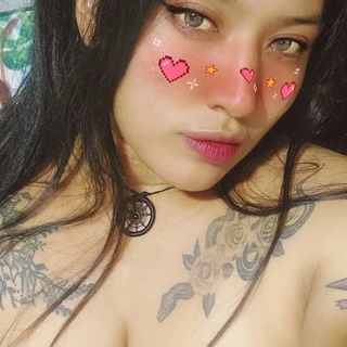 Alexa Flores