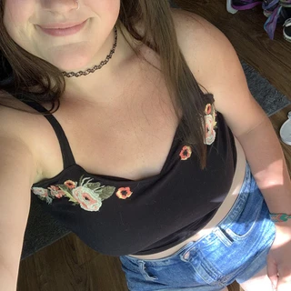 Alexandra👅