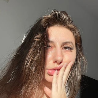 ALEXANDRA FREE
