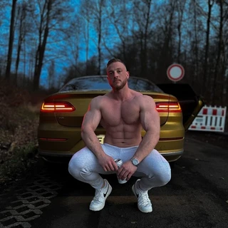 Alex Stingler