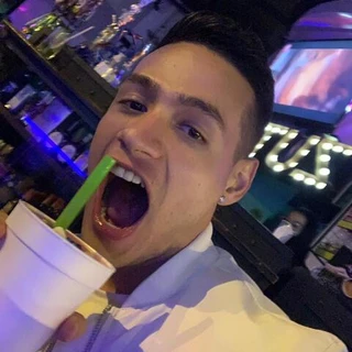 Alex paisa