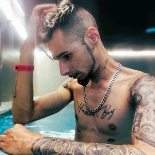 ★彡AlexxBlackk彡★
