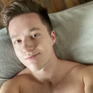 Alex Landyn