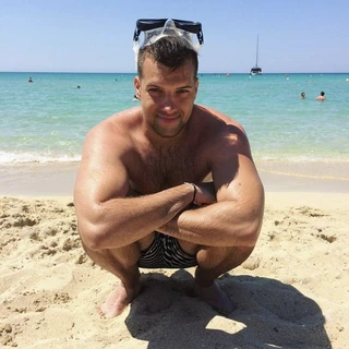 Ali