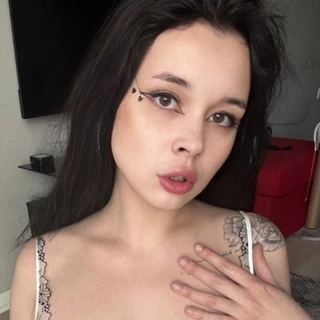 Alice Wood💎