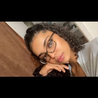 Allie🥰