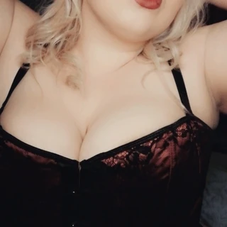 AltPinupDollVIP