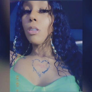 Amber nicole 🦋