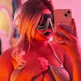 Amelia Royal