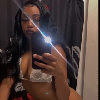 𝐏𝐥𝐚𝐲𝐠𝐢𝐫𝐥 𝐙𝐚𝐫𝐢🐰👅