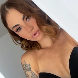 Blond_barbie21