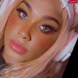 ThatPinkDollAmy