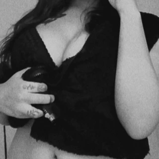 𝒜𝓃𝒹𝓇𝑒𝒶 𝐸.🖤😈