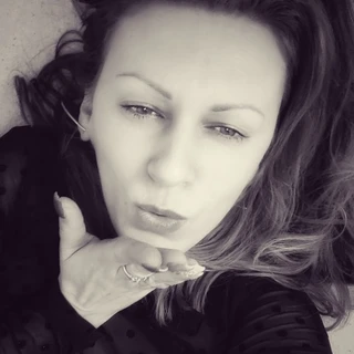 Angela Love VIP