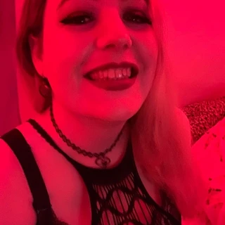 Angel Macaye 💖Commie Slut💖