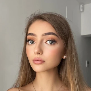 Anna 🔥